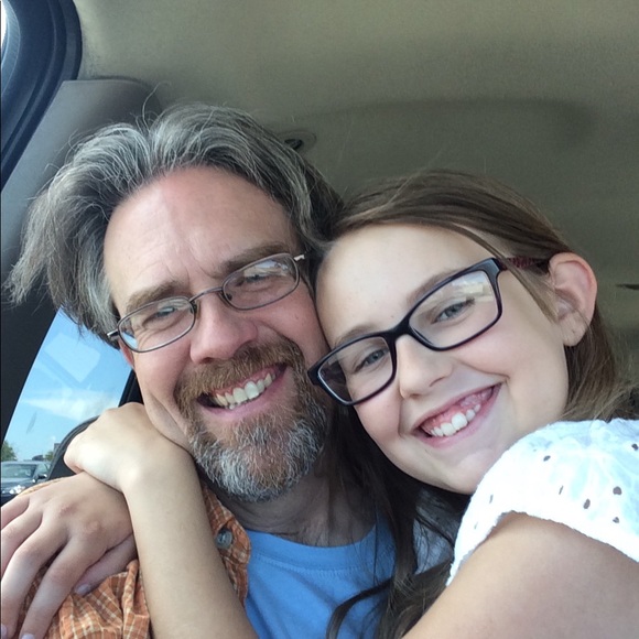 Meet your Poshers, Clinton & Sheridan - Picture 4 of 6